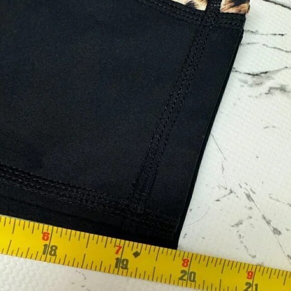 EUC - Zyia Leopard Pocket Brilliant Hi Rise Leggings - Size 6-8 And 8-10 - Picture 7 of 11
